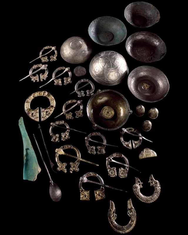 The St. Ninian's Isle Treasure was discovered #OnThisDay in 1958. This 28-piece hoard contains some of the best silverwork from the early medieval period ever found in Scotland. It was discovered by schoolboy who was helping out visiting archaeologists on an excavation on St. Ninian's Isle (Image: National Museums Scotland, CC BY-SA 4.0).