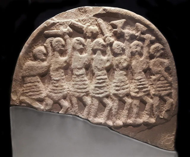 #OnThisDay in 793 Danish Vikings attacked Lindisfarne, destroying the church and killing many monks. A Christian community did survive the attacked and recorded the event on the Domesday Stone (pictured) which is on display in Lindsifarne Priory Museum. (Image: Schillerwein via Wiki Commonas CC0).